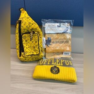Hufflepuff Harry Potter Bundle Vera Bradley Sling Bag/Beanie Hat/Snack Bags